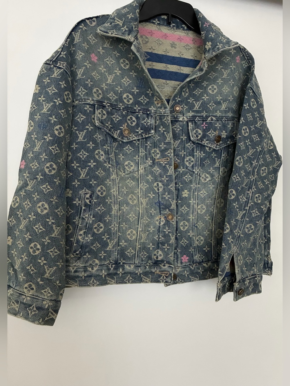 New!  Womens Luxury Jean Jacket Size M/L